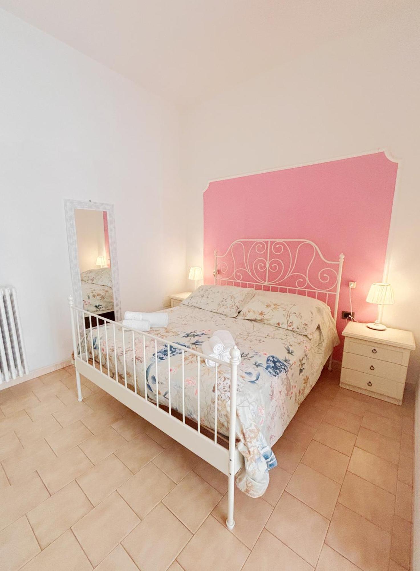 A Casa Di Mario E Nene Bed & Breakfast Viareggio Exterior foto