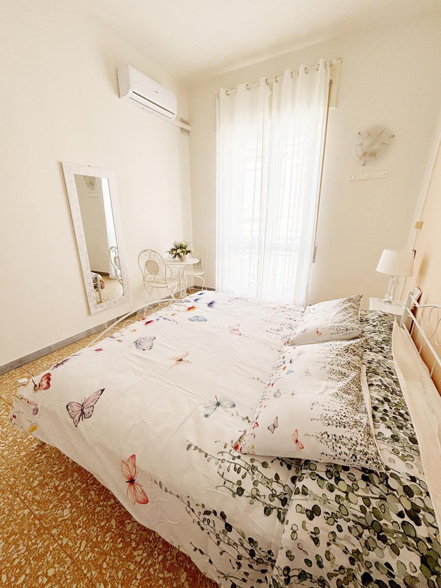 A Casa Di Mario E Nene Bed & Breakfast Viareggio Exterior foto