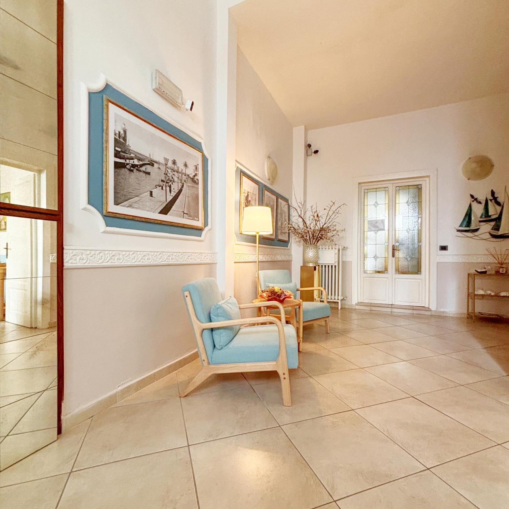 A Casa Di Mario E Nene Bed & Breakfast Viareggio Exterior foto